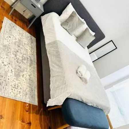Large Flat Up 8pp Appartement *