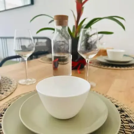 شقة Large Flat Up 8pp *